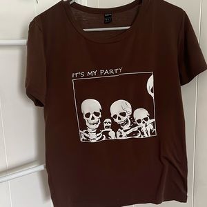 Brown & White Skeleton T-Shirt (S).